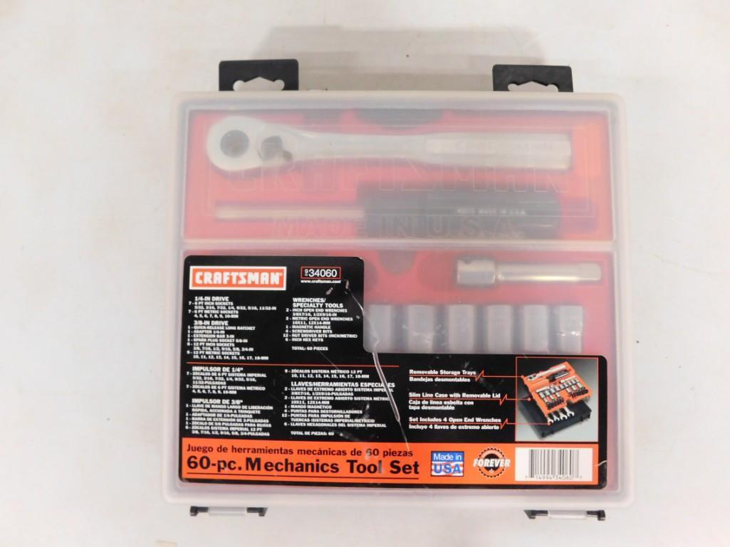 Craftsman Mechanics Tool Set with a Plastic Case (1 of 2)