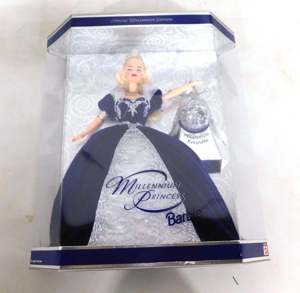 2000 Special Edition Millennium Princess Barbie Boll New in Box Happy Holidays (1 of 3)