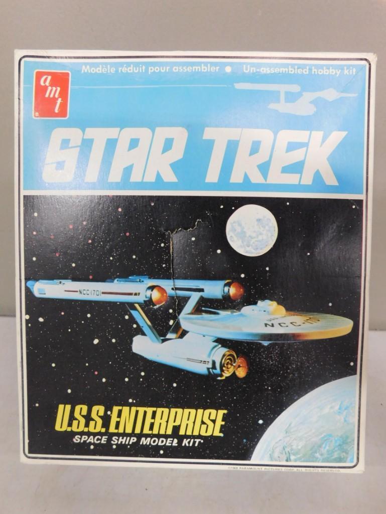 AMT Star Trek U.S.S. Enterprise Space Ship Model Kit (1 of 4)
