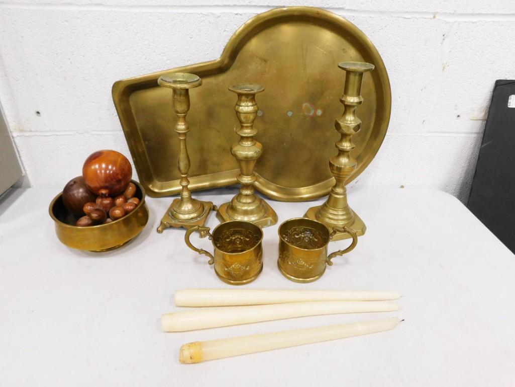 Brass Lot incl Tray, Candlestick Holders, Mugs, Bowl (1 of 7)