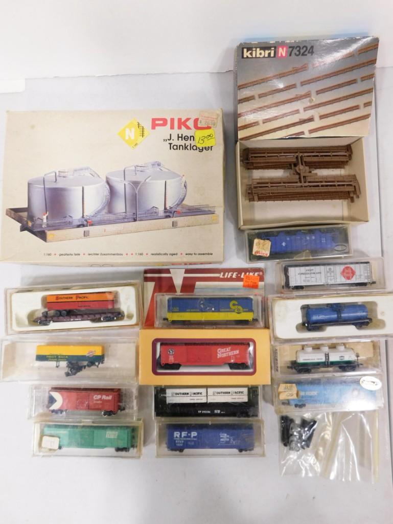 N Scale Railroad Train Cars and Accessories incl Track, Piko J Hennig Tank Depot Kit, (1 of 6)