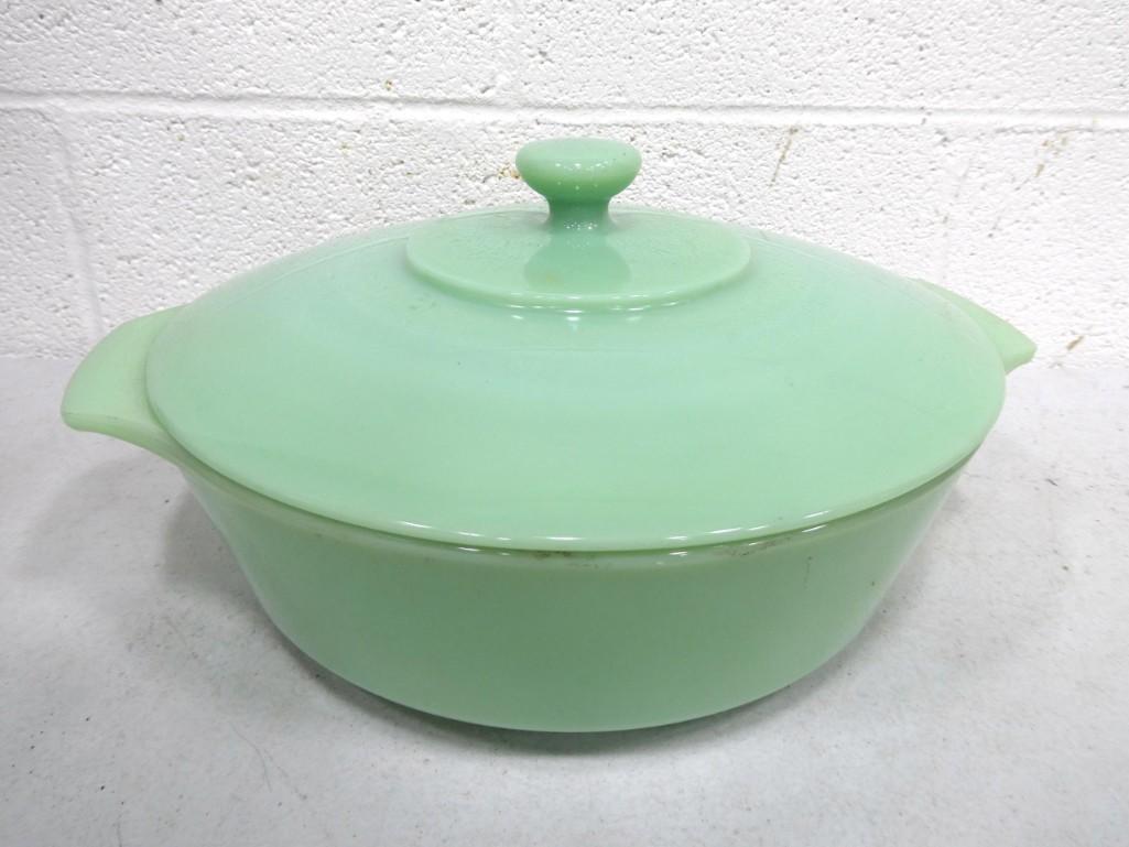 Fire King 2000 Jadeite 2 Qt Casserole with Lid (1 of 5)
