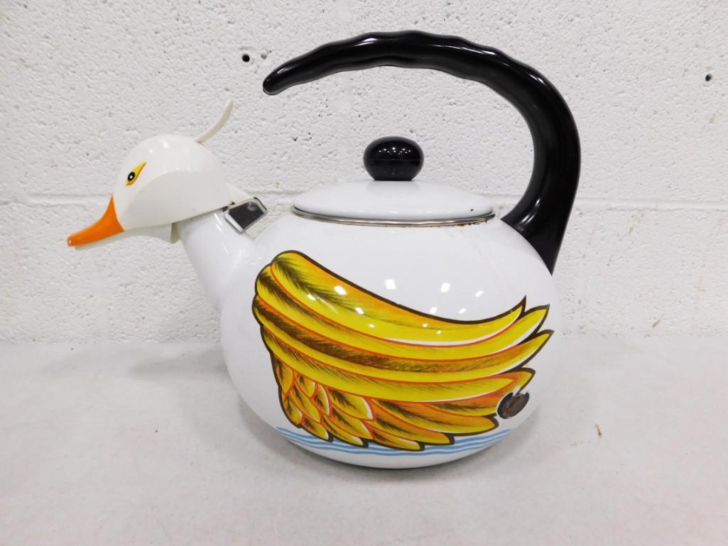 Duck Metal Tea Kettle (1 of 3)