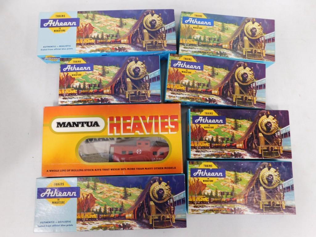 Athearn HO Scale Train Cars (1 of 4)