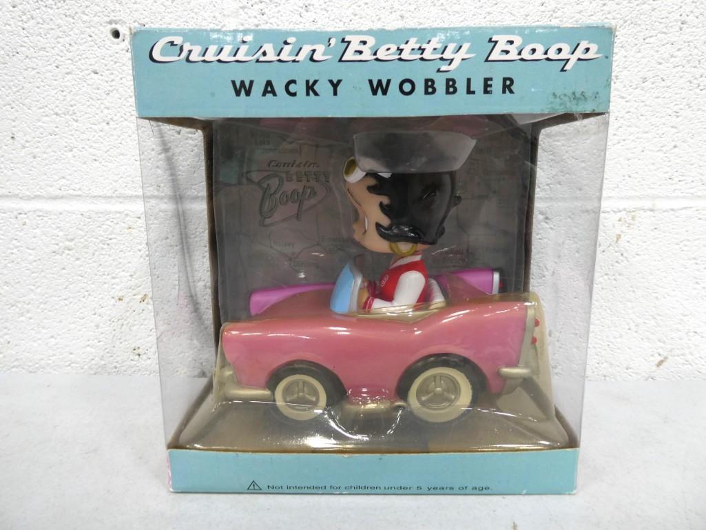 【新品未開封】wacky wobbler Cruisin' Betty Boop BETTY BOOP AS DOROTHY - WIZARD OF OZ SWINGING LEG RAINBOW 3D