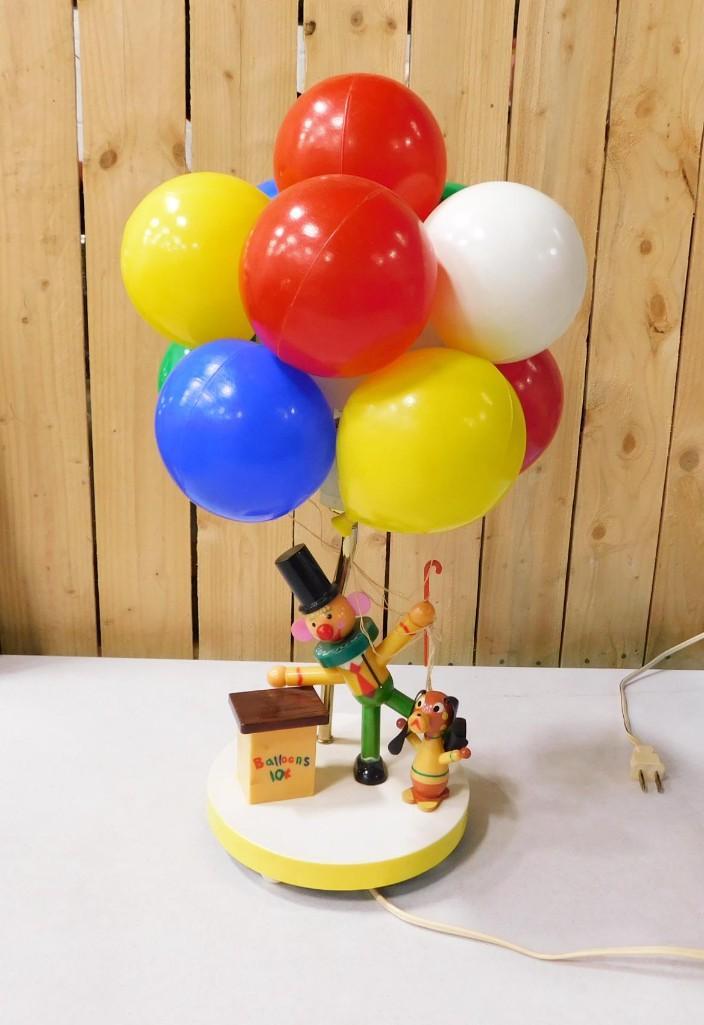 Balloon Clown Lamp (1 of 6)