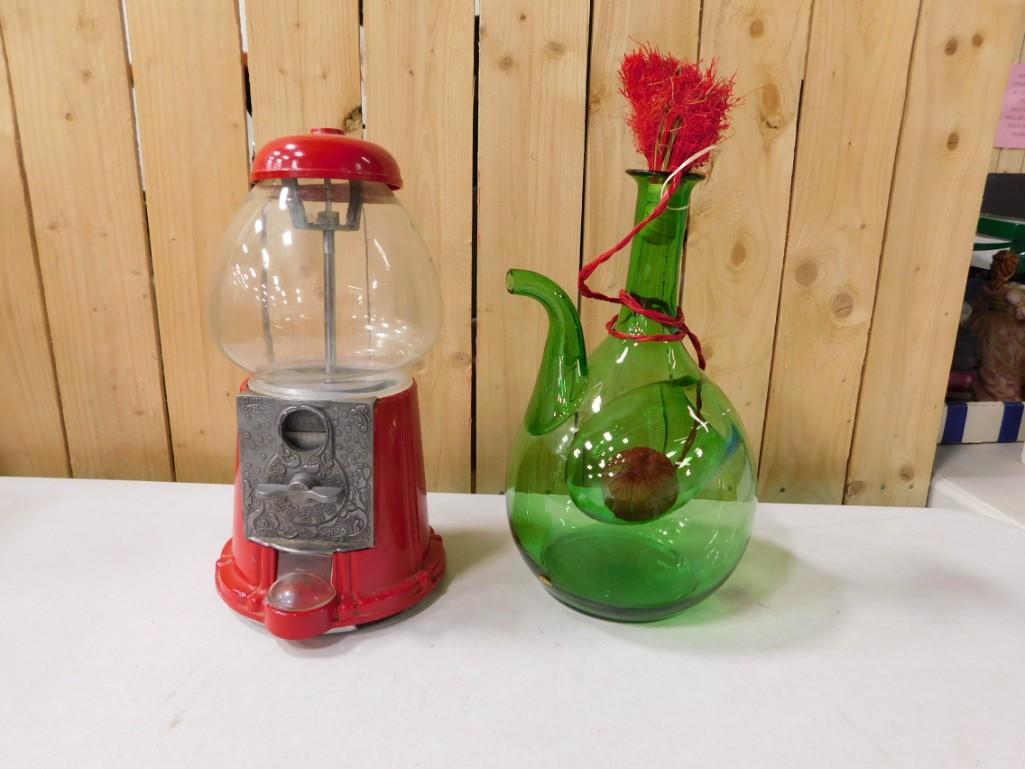 Gumball Machine and a Green Glass Decanter with Ice Section (1 of 6)