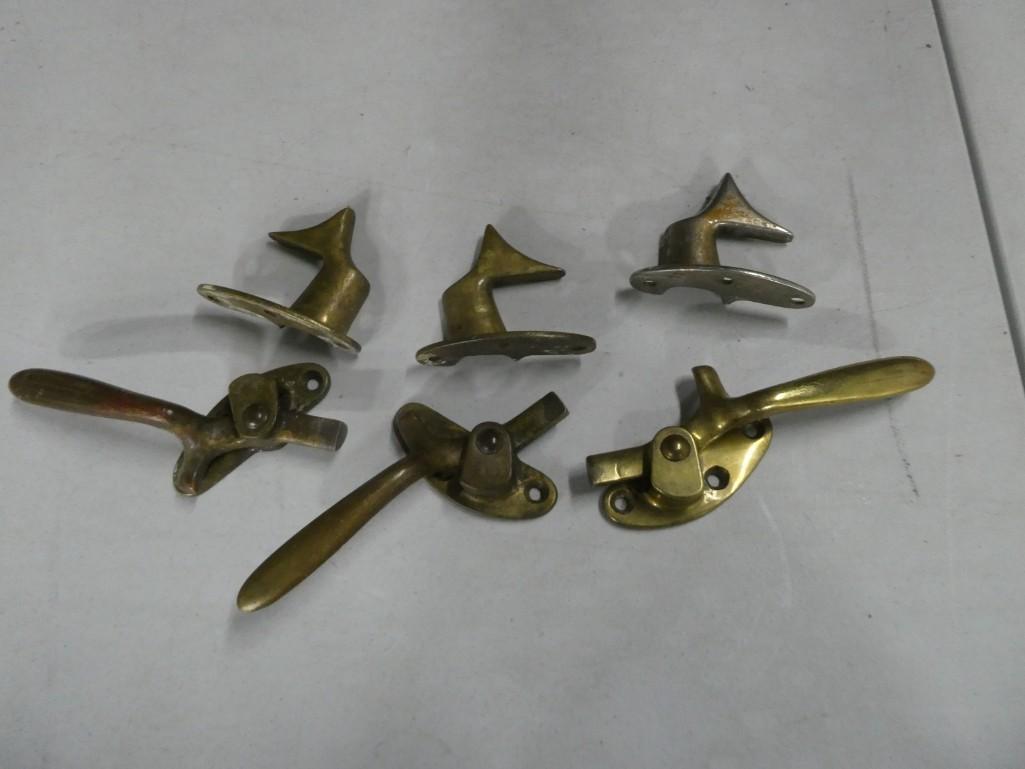Lot of 3 Vintage Bras Door Latches: Lot of 3 Vintage Bras Door Latches - each is two pieces.