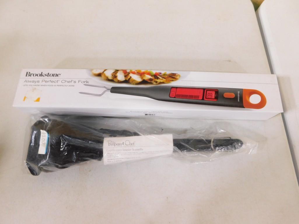 Brookstone Always Perfect Chef's Fork (1 of 4)