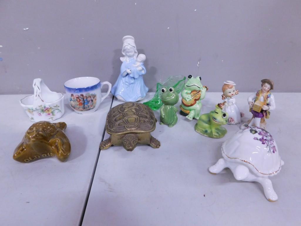 Collectible smalls lot including frog figurines, turtles, glass shoe, ceramic, porcelain, etc. (1 of 9)