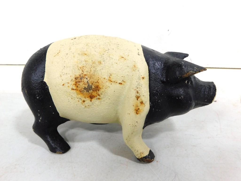 Cast Iron Piggy Bank: Cast Iron Piggy Bank