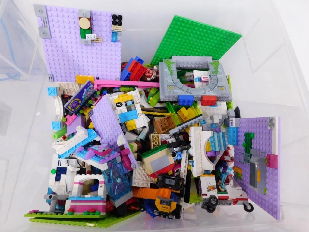 LEGO and LEGO Friends Lot (1 of 5)