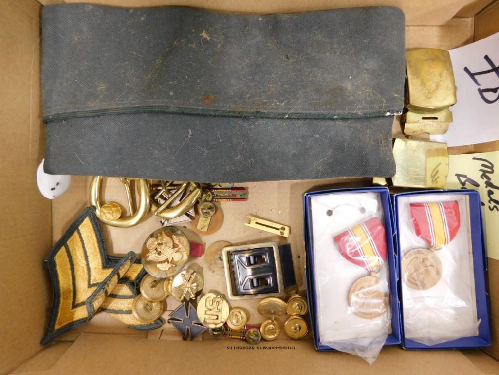 Military Medals, Badges, Pins, Etc (1 of 4)