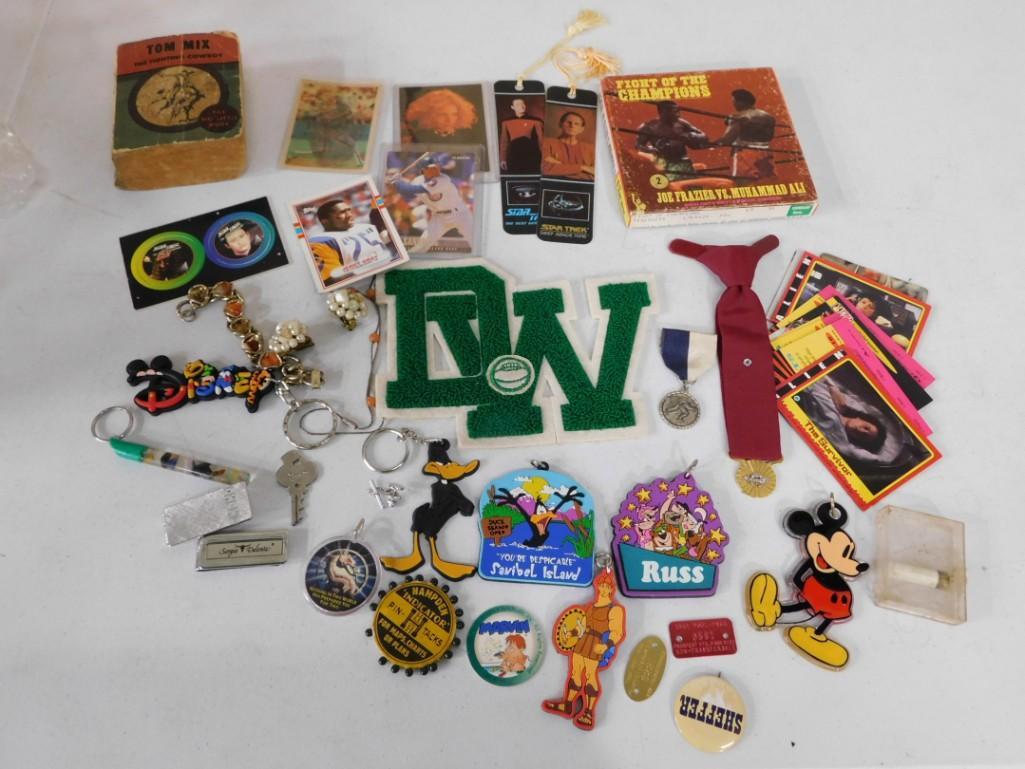 Misc. Smalls lot including Mickey Mouse, Daffy Duck Key Chains, Trading Cards including Alien, (1 of 5)