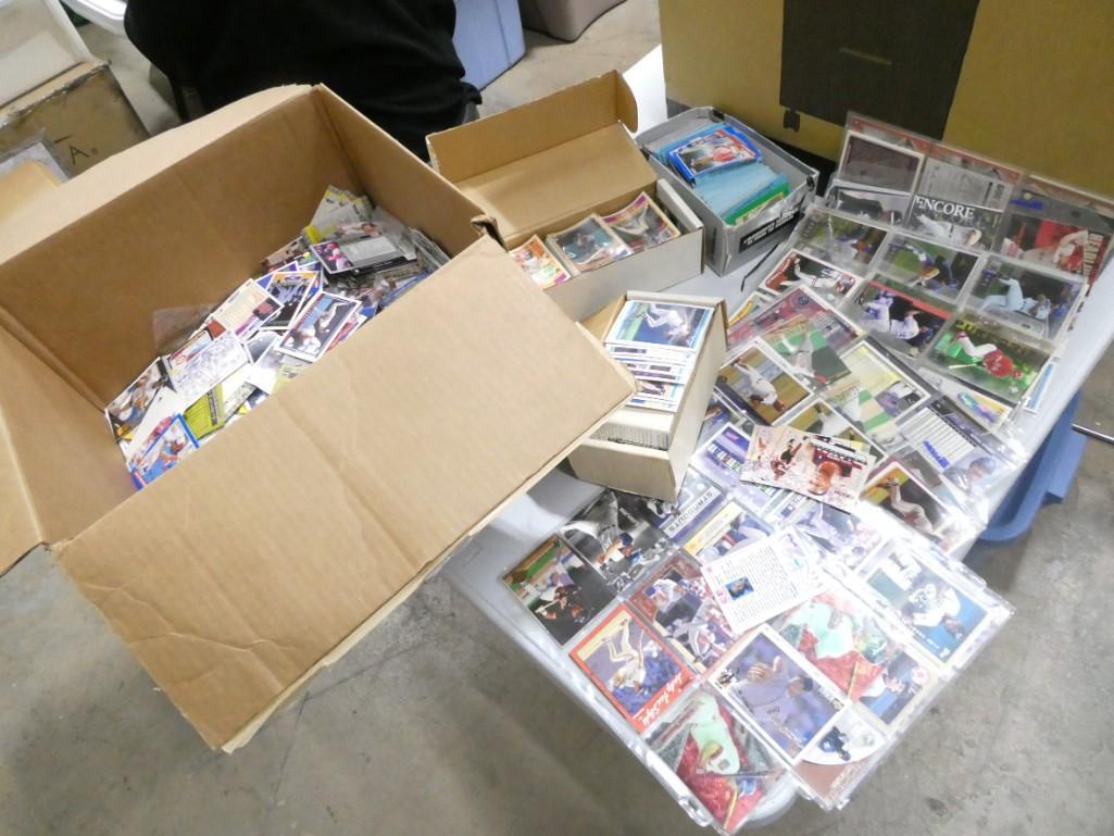 Lot of Asst Sports Cards incl Lenticular, Some in Sleeves, etc .  Mostly Baseball (1 of 7)