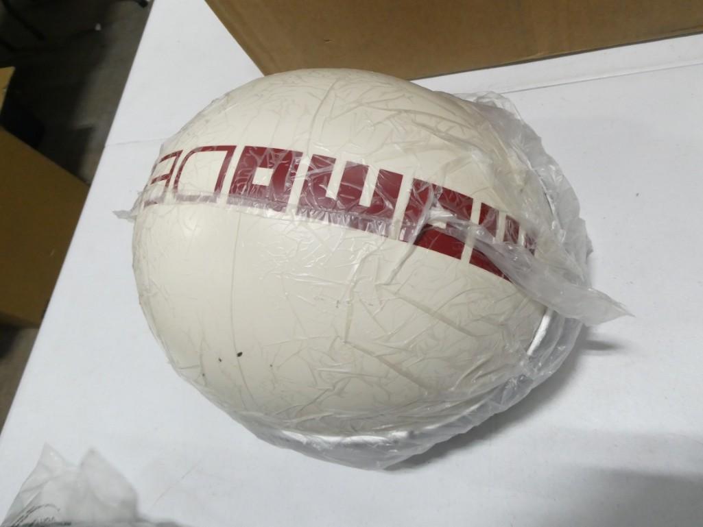 Momo Design DOT Motorcycle Helmet Size XL New (1 of 4)