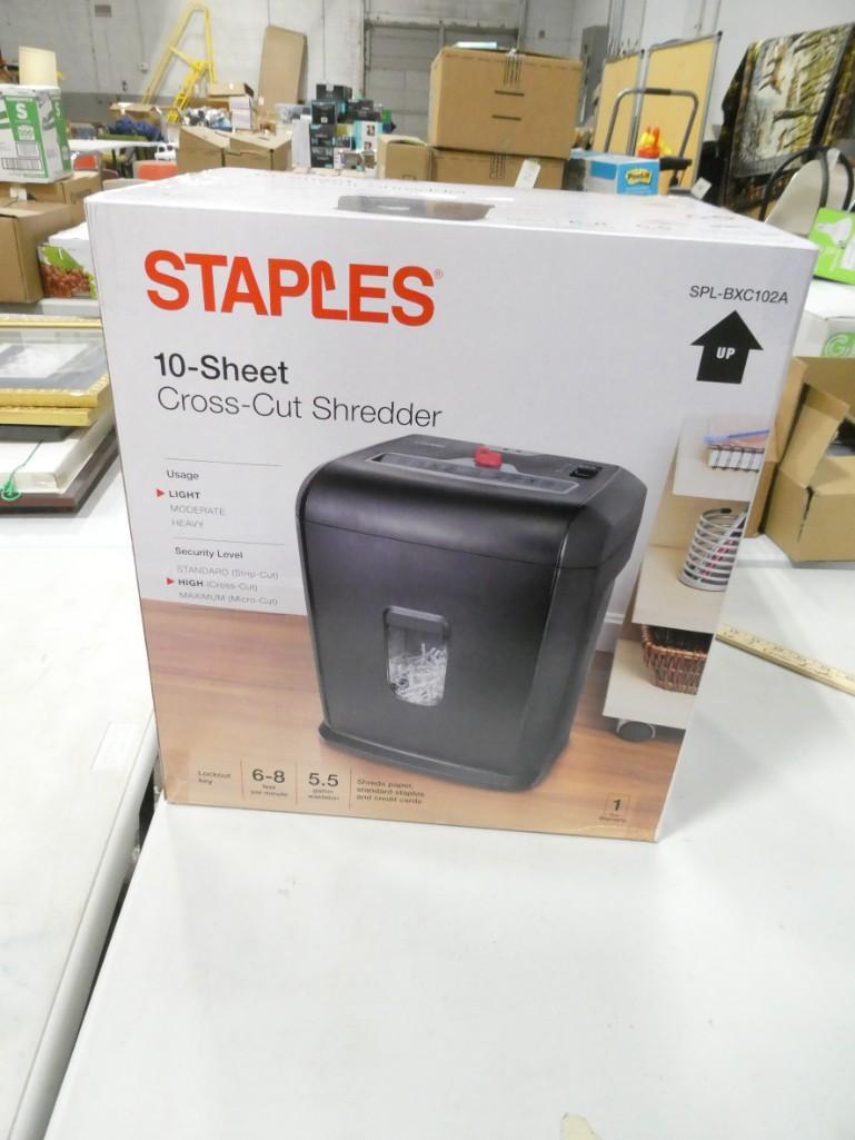 Staples 10 Sheet Crosscut Shredder New in Box (1 of 3)