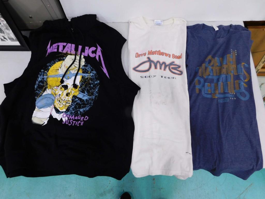 3 Band Shirts incl Metallica and 2 Dave Matthews Band: 3 Band Shirts incl Metallica and 2 Dave Matthews Band . 2 are XL and 1 M. White shirt is stained and old