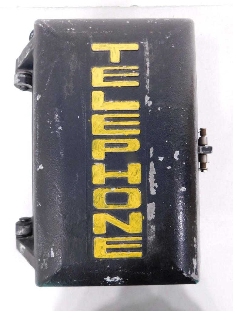 Vintage Metal Telephone Box CeeCo Brand: Vintage Metal Telephone Box CeeCo Brand . No phone inside