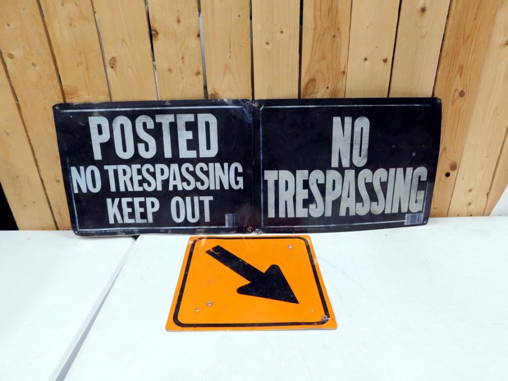 Vintage Metal Signs incl 2 No Trespassing and an Arrow (1 of 4)