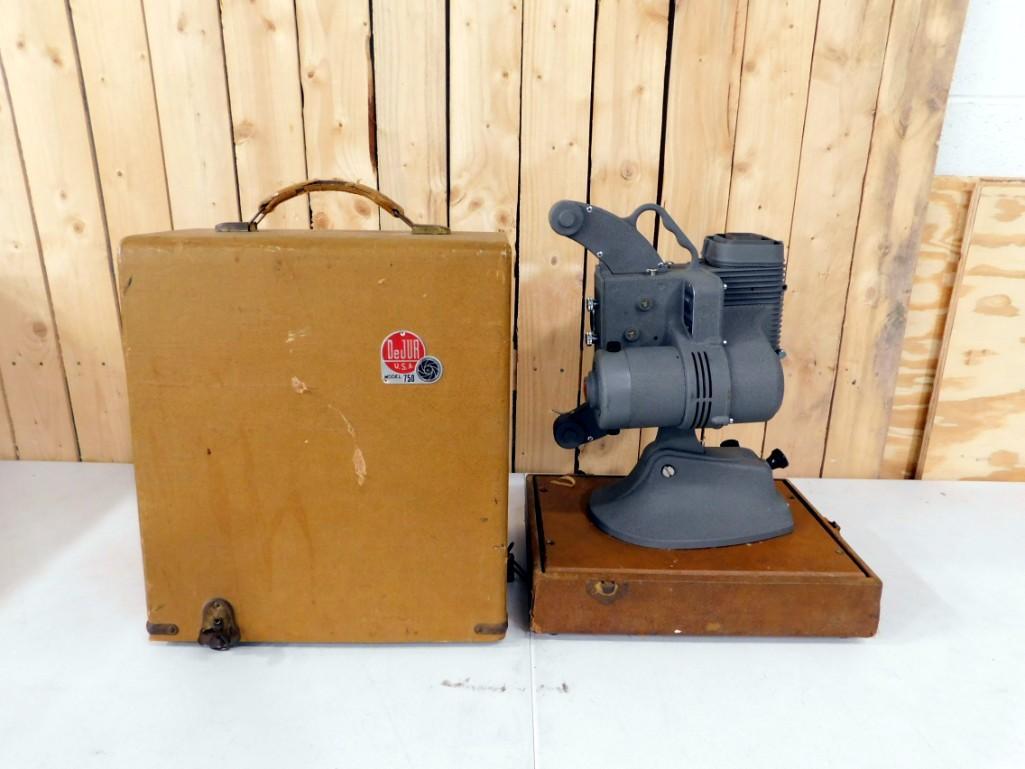 DeJur Model 750 8mm Projector with case (1 of 7)
