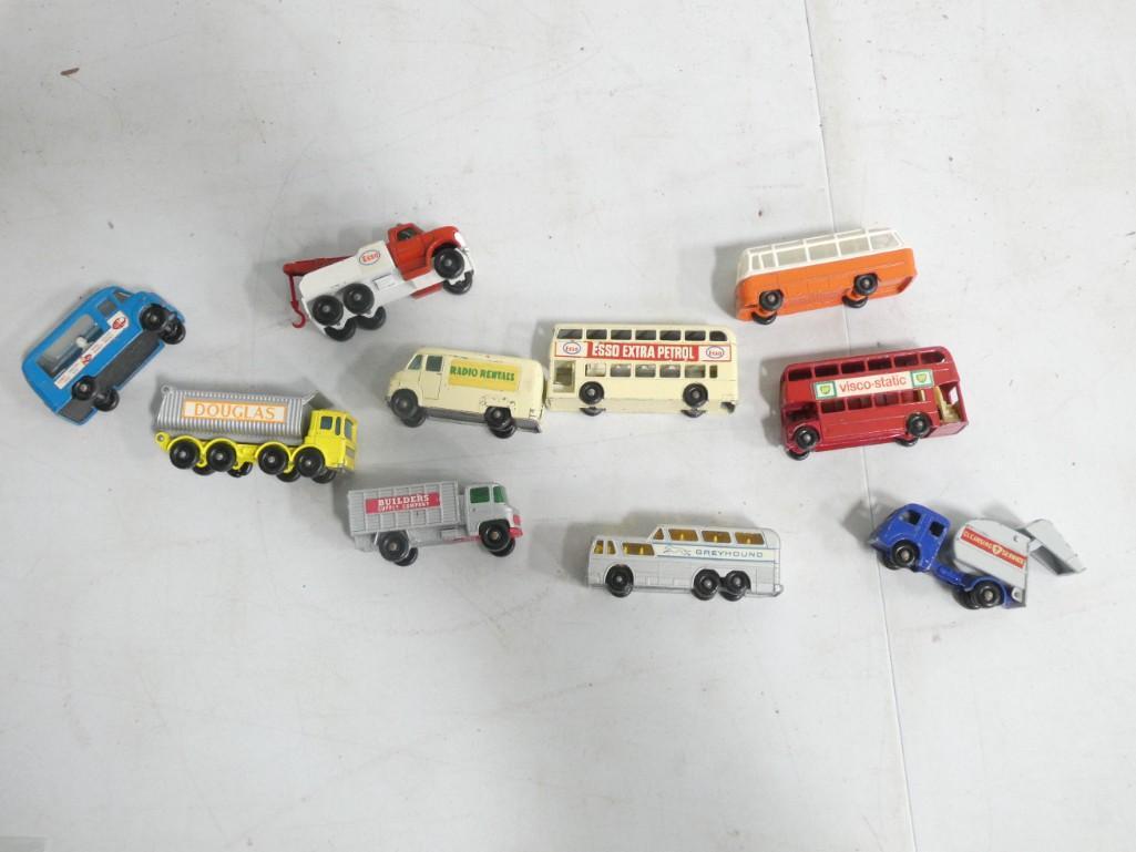 Large Lot of mostly vintage Matchbox Lesney cars / trucks / etc. (1 of 4)