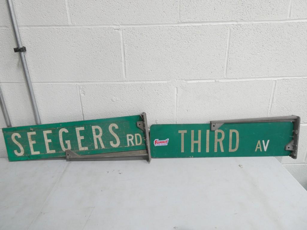 Pair of Two Sided Street Signs - Seegers Rd and Third Av (1 of 6)