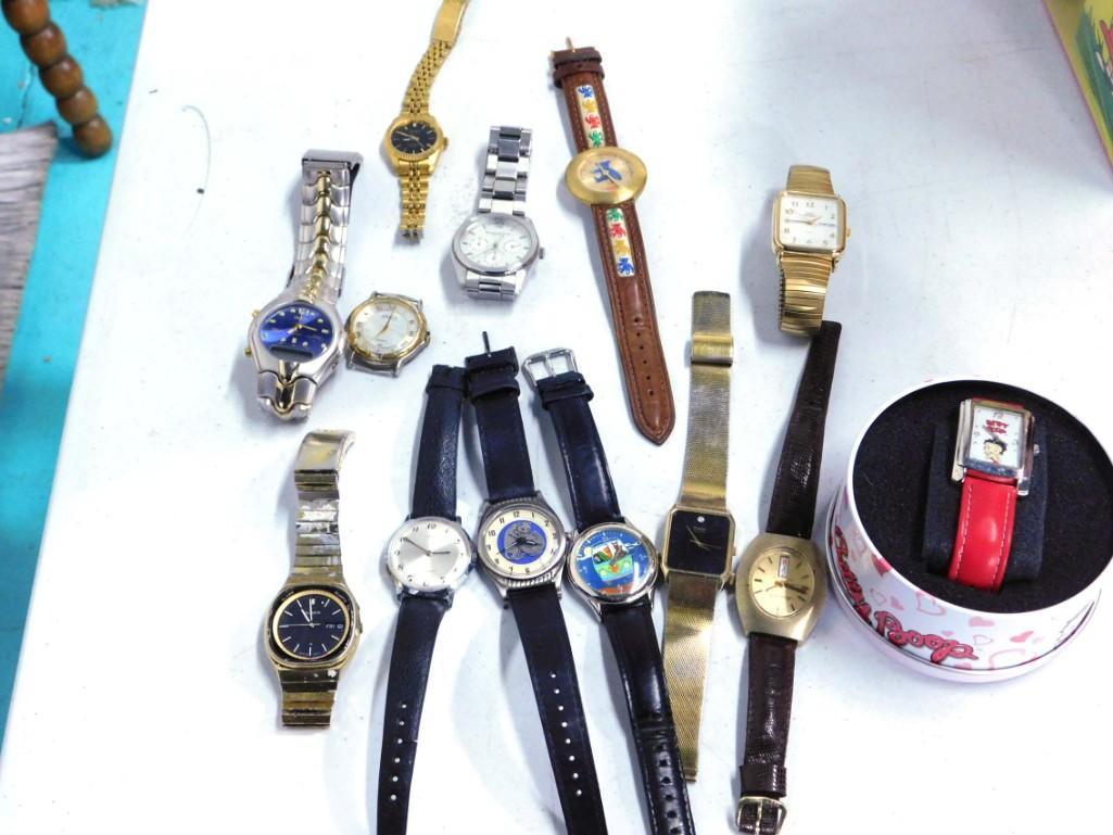 Lot of Watches incl Pulsar, Scooby Doo, Gruen, Steiff, etc (1 of 8)