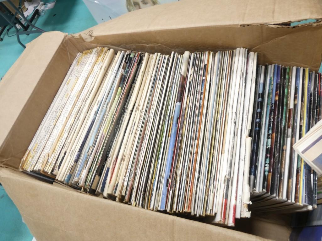 Large Lot of Vintage Magazines including Look, Life, Exposed, Hit! Annual, Seventeen, Smithsonian, (1 of 8)