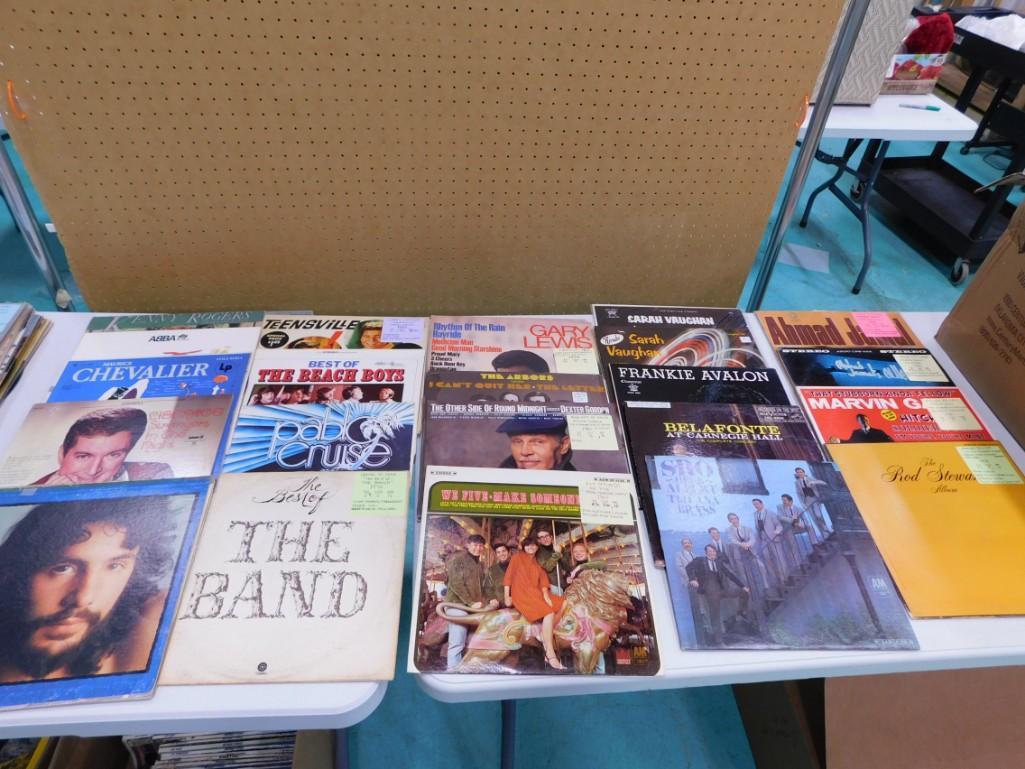 Lot of Vinyl Record Albums including The Beach Boys, Gary Lewis, Sarah Vaughan, Frankie Avalon, (1 of 6)