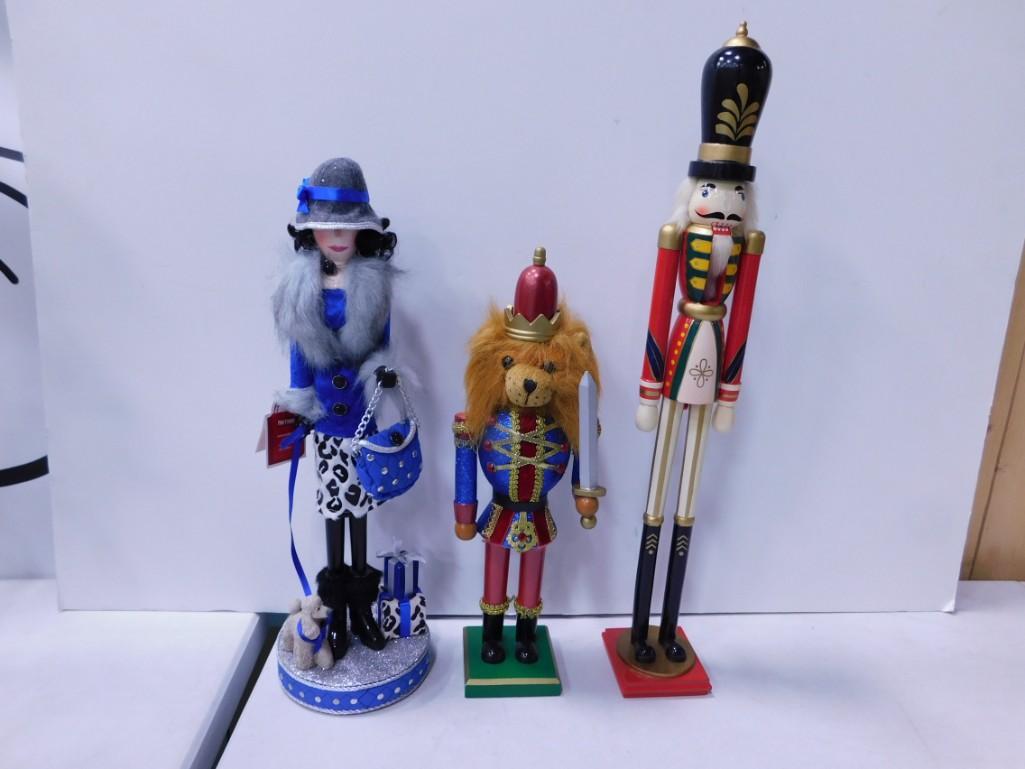 Lot of Wooden Nutcracker Soldier / Figurines (1 of 5)