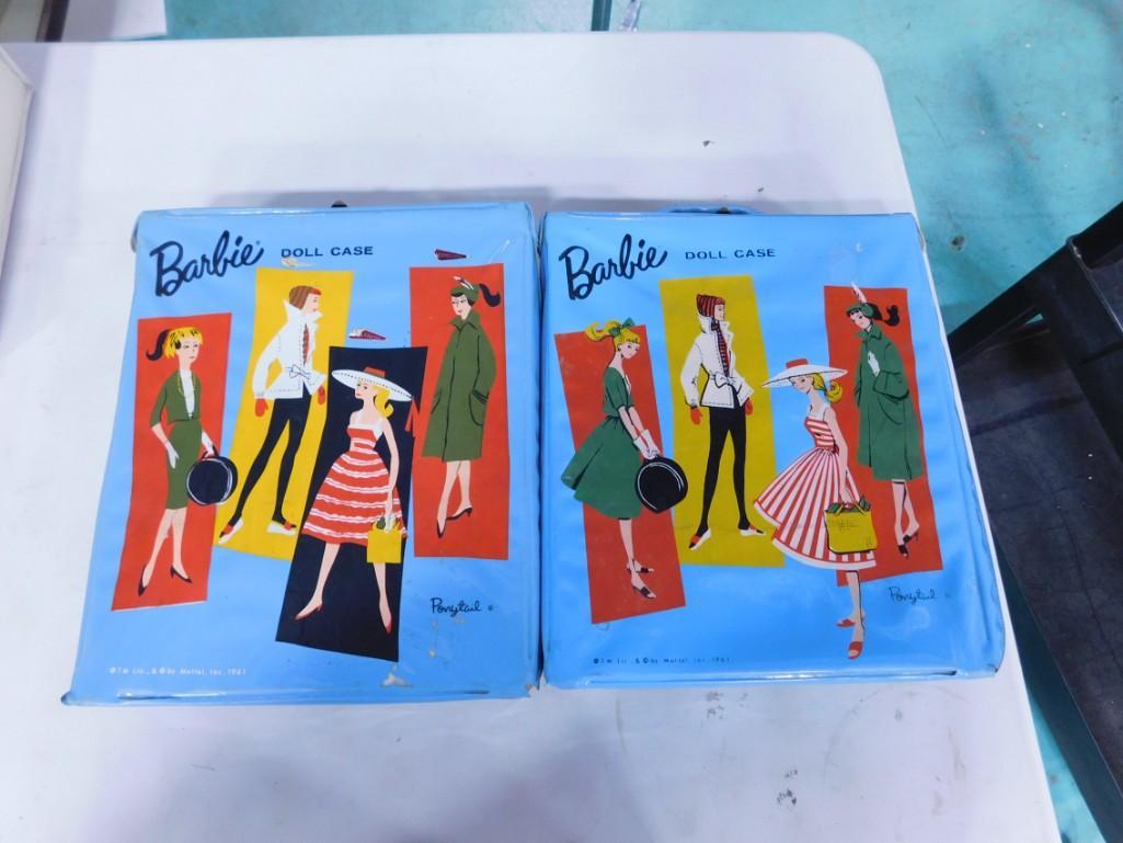 Two Vintage Vinyl Mattel Barbie Carrying Cases (1 of 6)
