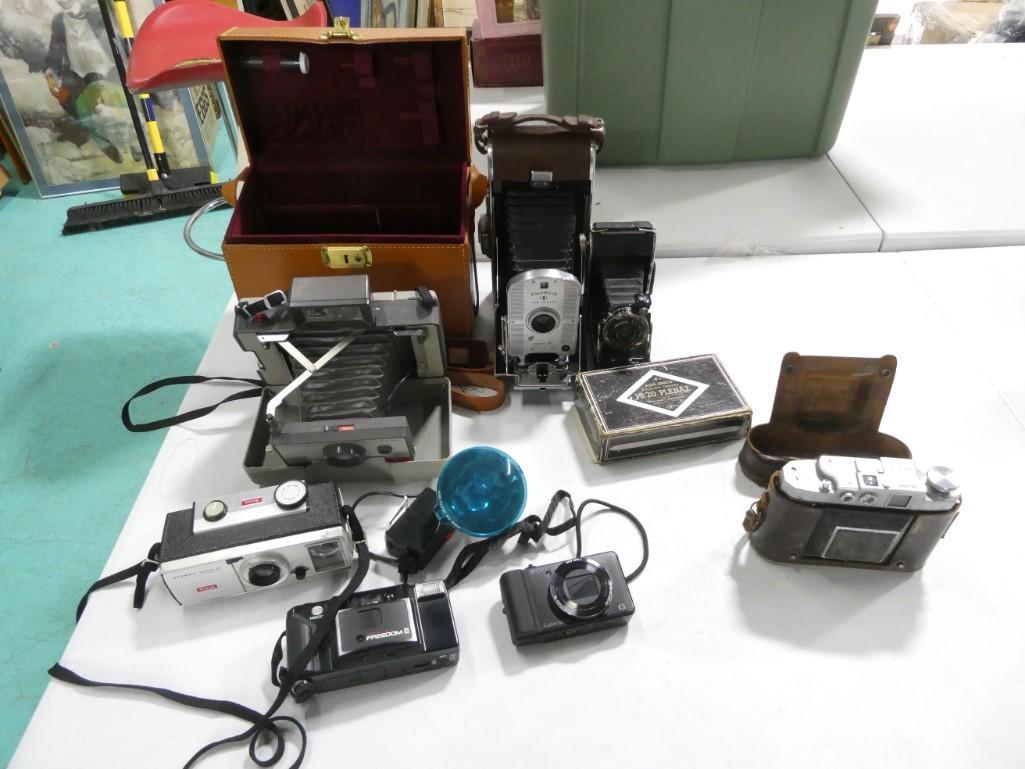 Large Lot of Cameras including PB 20 Plenax, Polaroid 104 Land Camera, Brownie Super 27 (1 of 7)