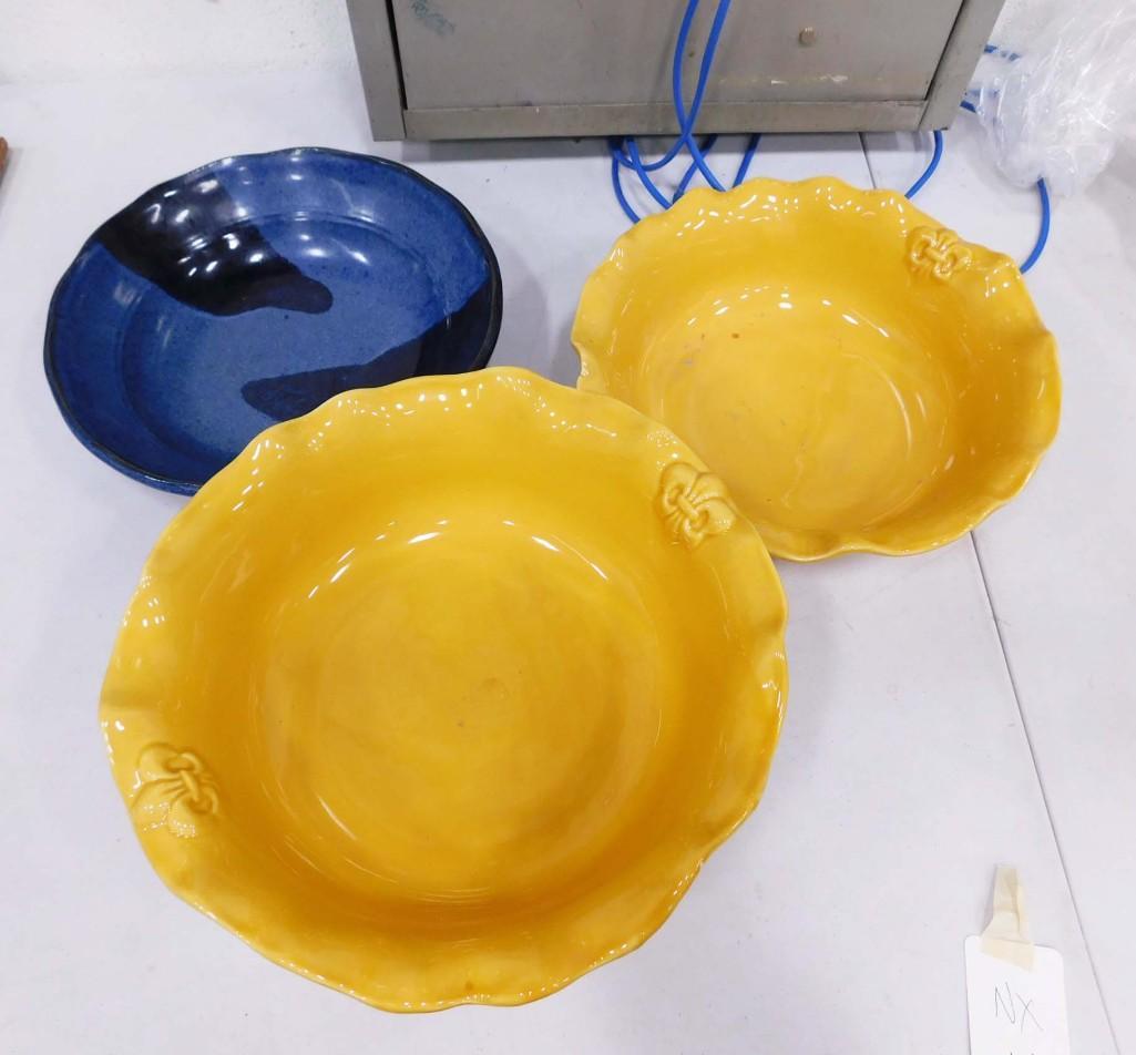 3 Ceramic Bowls incl Blue Studio Pottery Bowl Artist Signed and 2 Yellow Bowls Made in Italy (1 of 5)