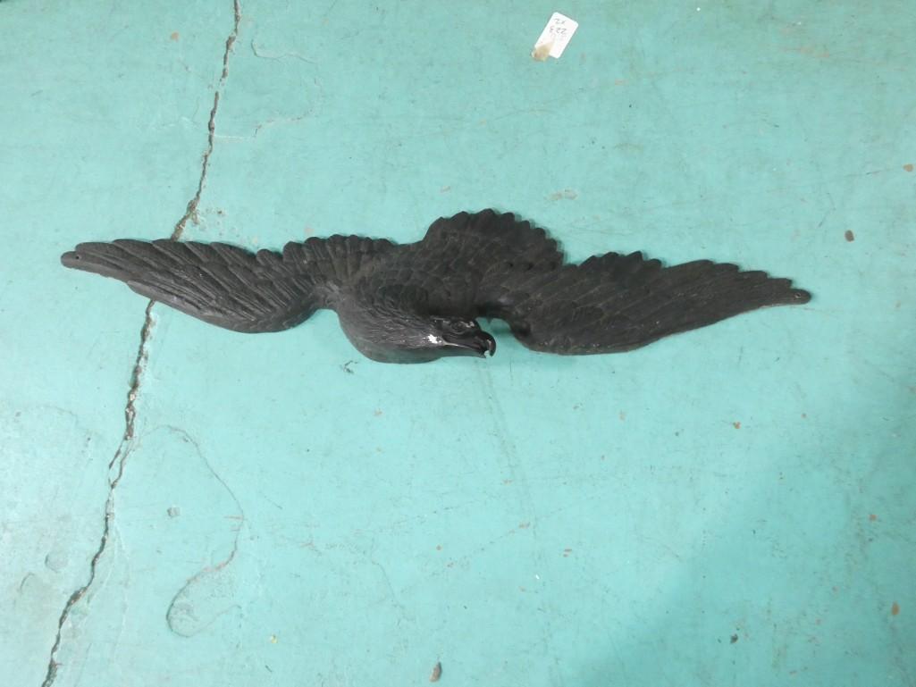 Painted Cast Metal Wall Mount Eagle 44" (1 of 5)