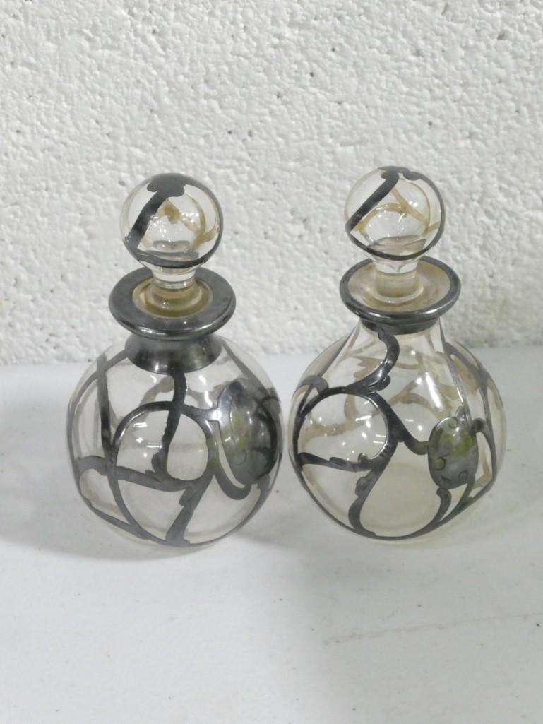 Pair of glass perfume bottles with 925 silver overlay (1 of 5)