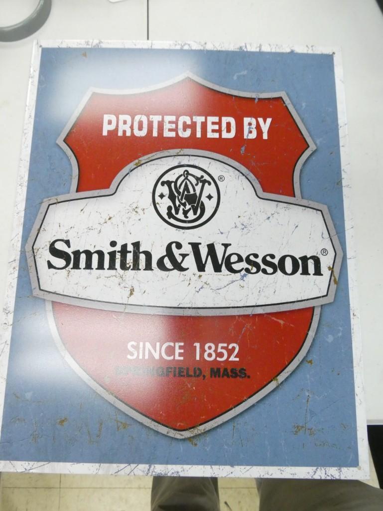 Smith & Wesson Metal Advertising Sign Modern Retro 16" x 12 1/2" (1 of 2)