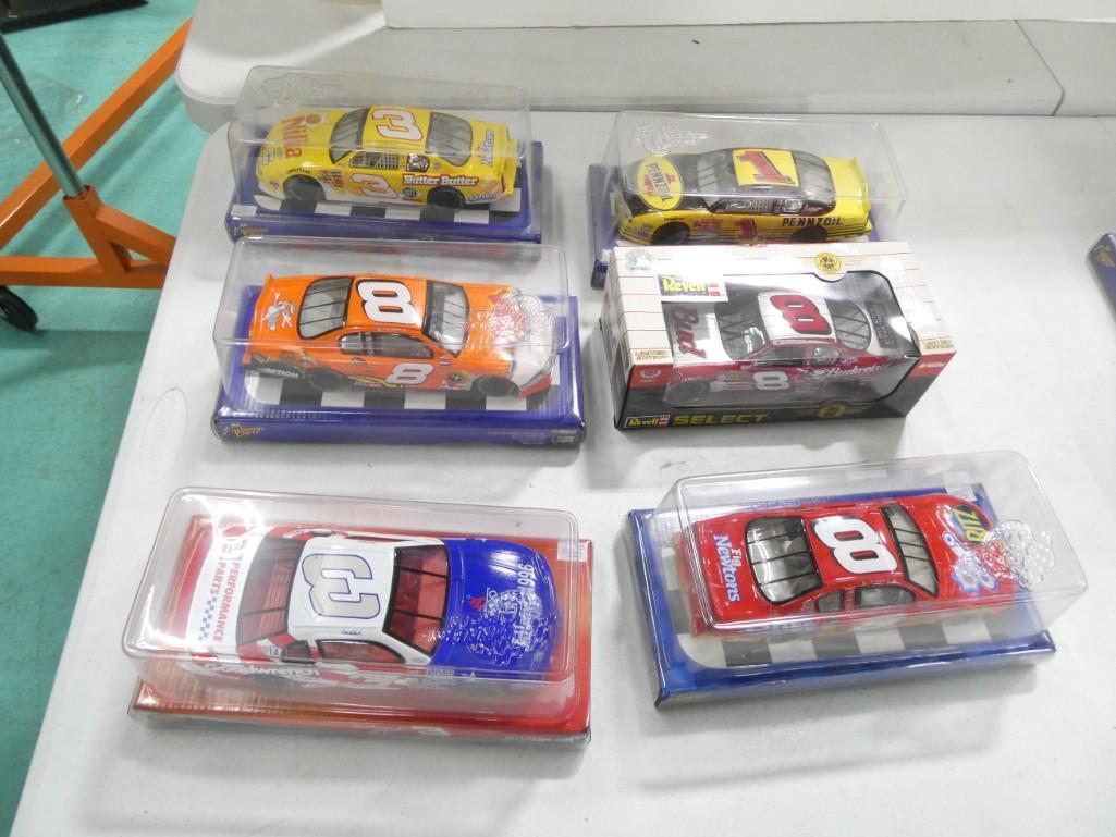 6 Nascar Model Cars 1:24 Scale New in Package (1 of 4)