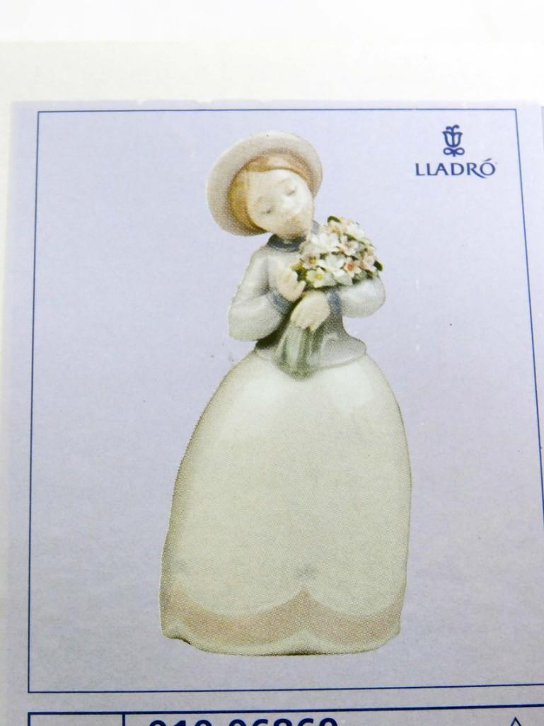 Lladro 6869 Blossom Time Porcelain Figurine with Original Box Made in Spain (1 of 8)