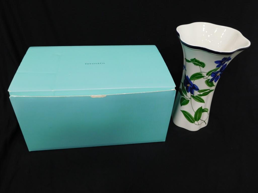 Tiffany & Co Este Ceramiche Vase with Blue Floral Design with Original Box Made in Italy (1 of 8)