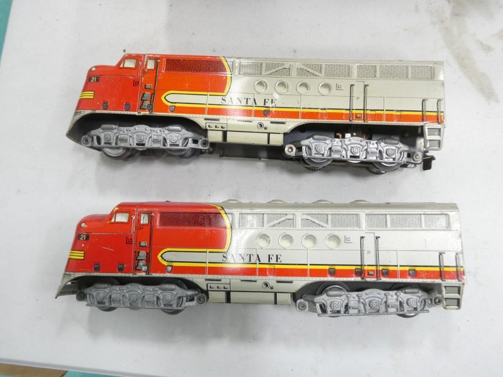 Pair of Santa Fe O Scale Trains - one is an engine, the other a dummy engine (1 of 4)