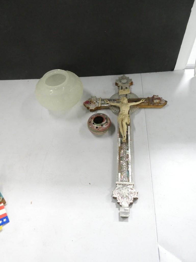 Fort Ticonderoga Small Pottery Vase Cross with Mother of Pearl, and a Glass Vase: Fort Ticonderoga Small Pottery Vase Cross with Mother of Pearl, and a Glass Vase Condition: cross has significant damage