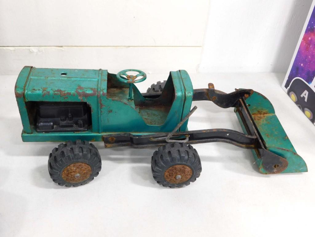 Vintage Marx Pressed Steel Front End Loader Toy (1 of 6)