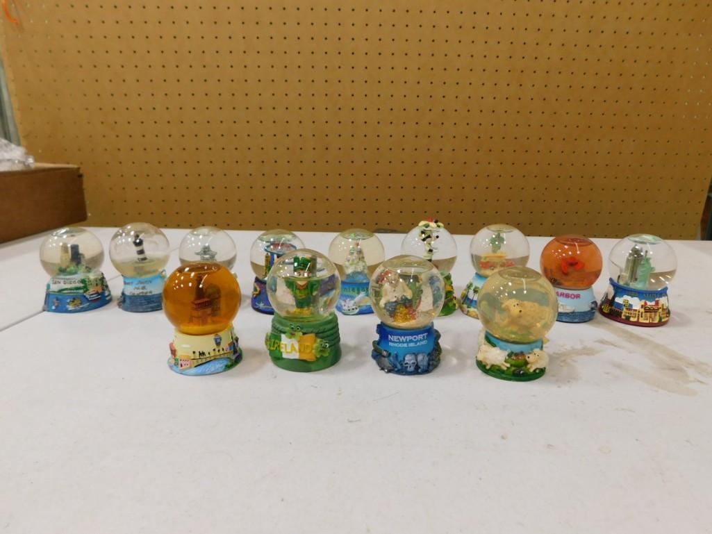 13 Mini Souvenir Snow Globes (1 of 6)