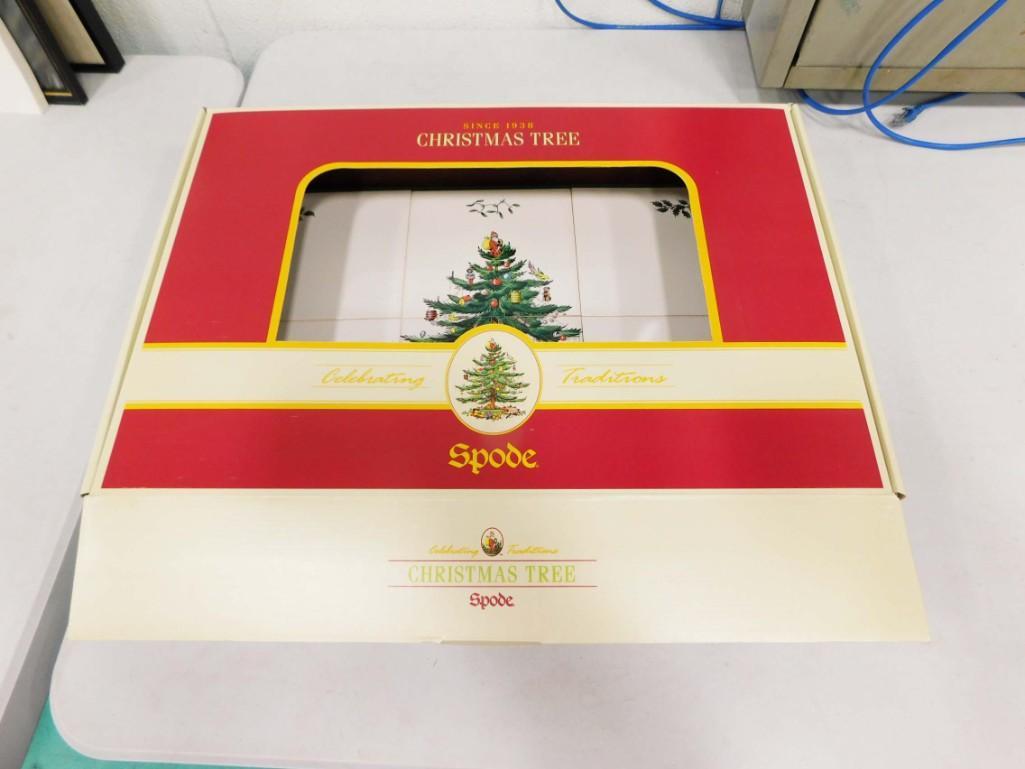 Spode Christmas Tree Tray in Original Box (1 of 4)