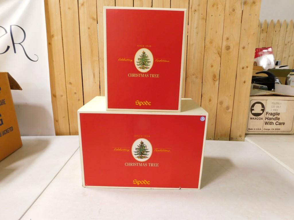 Spode Christmas Tree 9" Musical Centerpiece and Father Christmas Cookie Jar and Toy Bag Candy Dish (1 of 6)