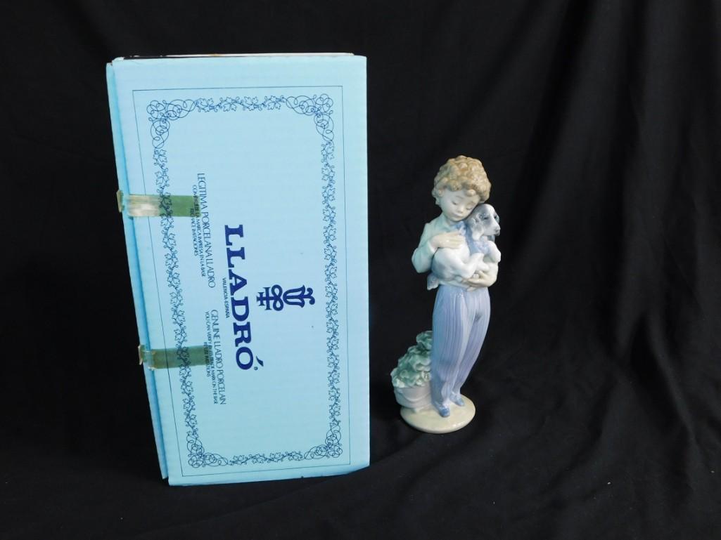 Lladro 7609 My Buddy Porcelain Figurine with Original Box: Lladro 7609 My Buddy Porcelain Figurine with Original Box Condition: no cracks or breaks