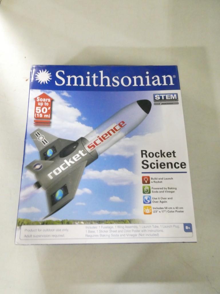 Smithsonian Rocket Science Kit New in Box STEM Toy (1 of 3)