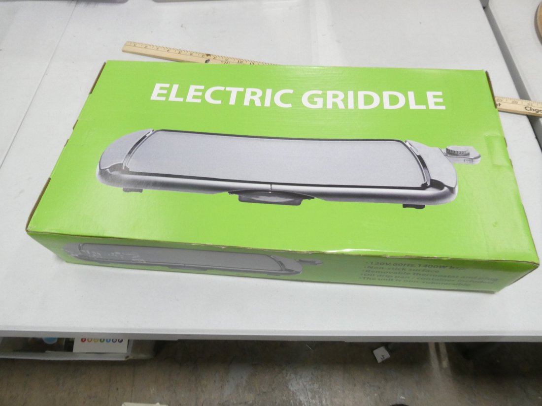 Electric Griddle New in Box Outer box measures 13"x24" (1 of 2)