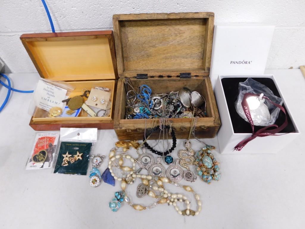 Lot of Costume Jewelry and a Pandora Christmas Ornament: Lot of Costume Jewelry and a Pandora Christmas Ornament Condition: Tangled